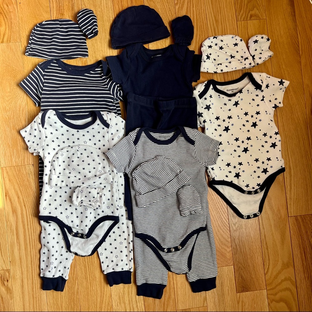 Kiddiezoom Unisex Baby Layette Essentials Giftset Clothing Set 19-Piece